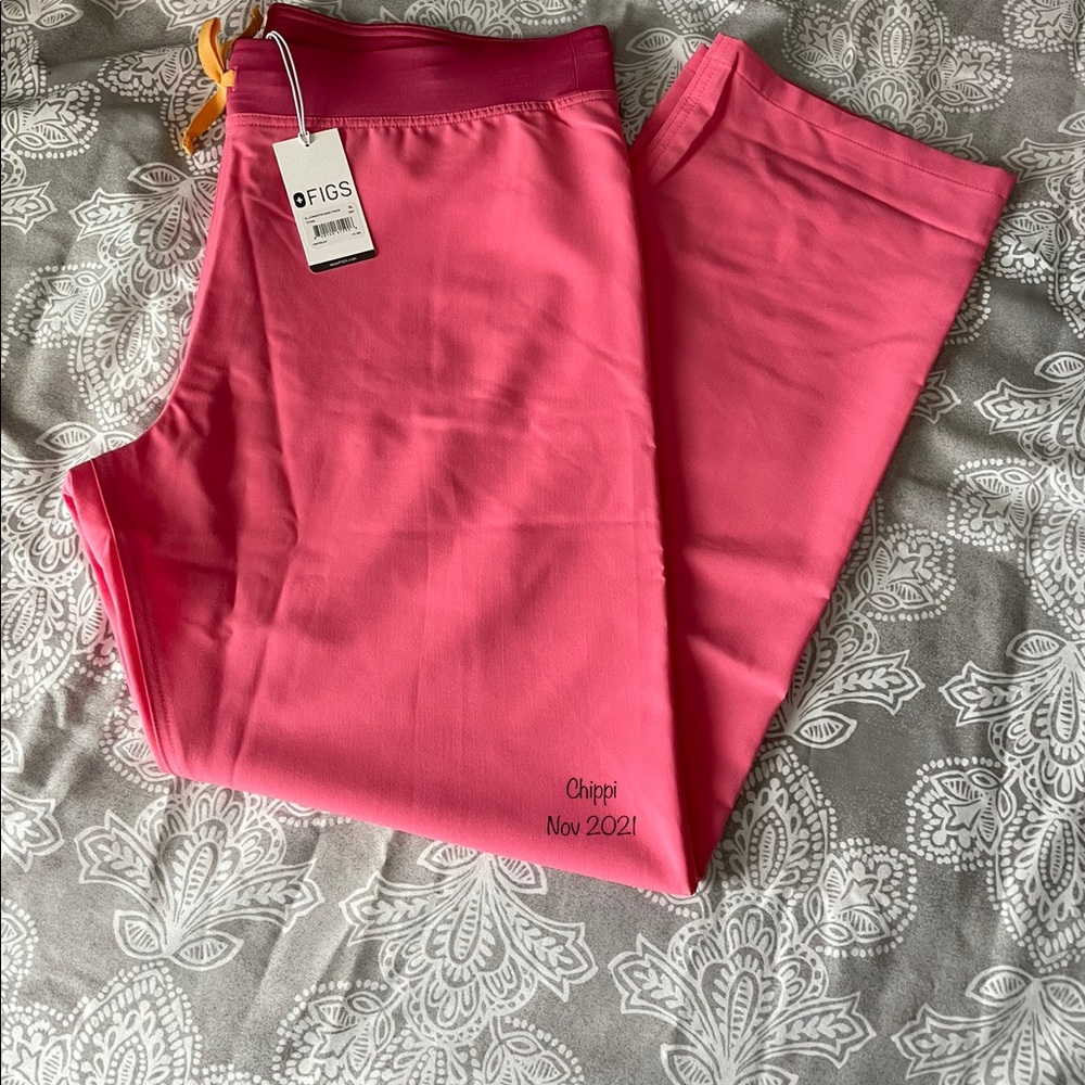 Figs Livingston XL Neon Pink limited